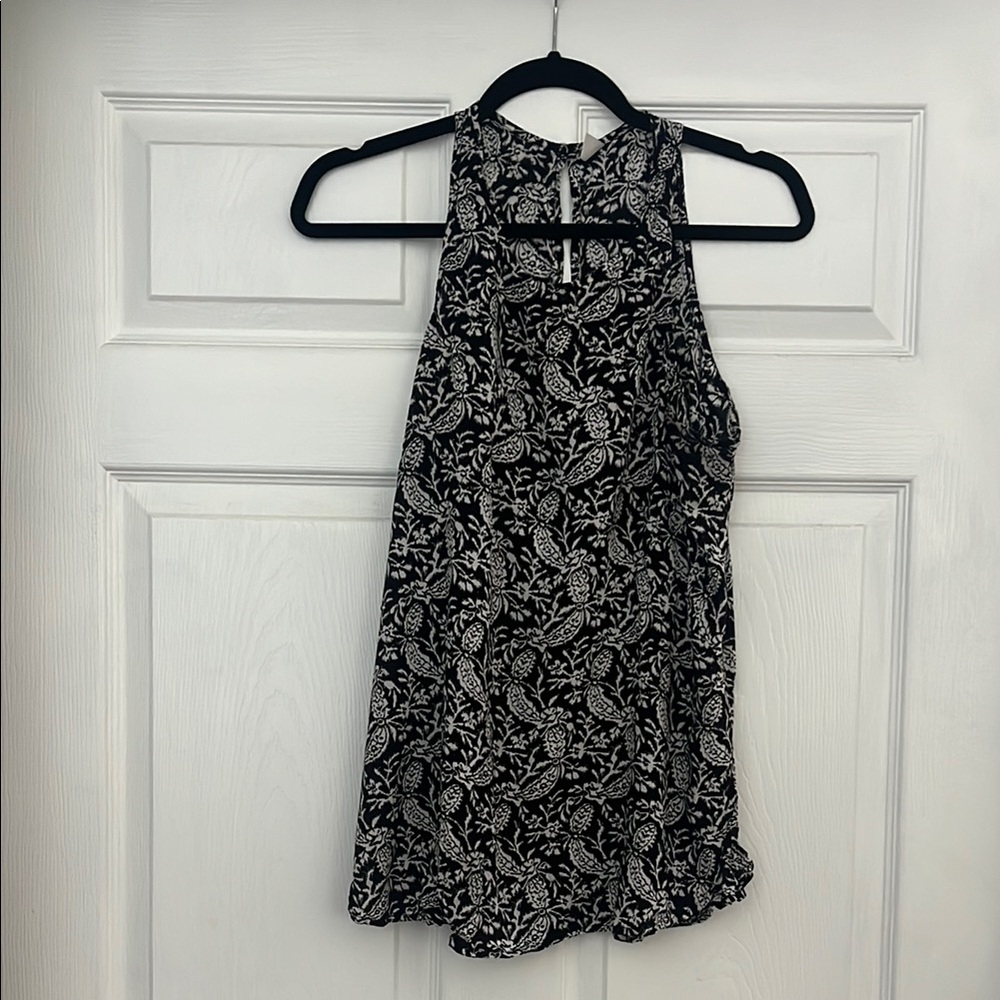 Old Navy Black and White Floral Blouse